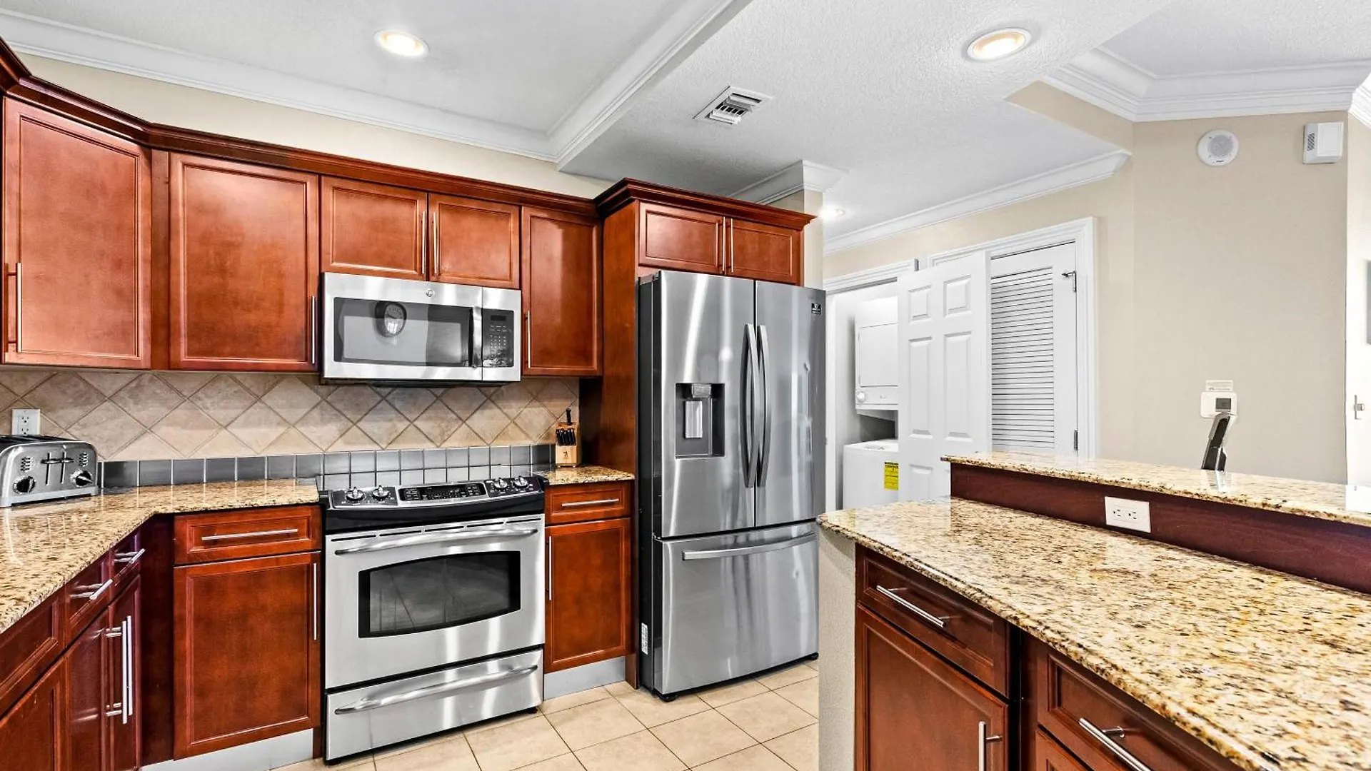 Emerald Grande Destin