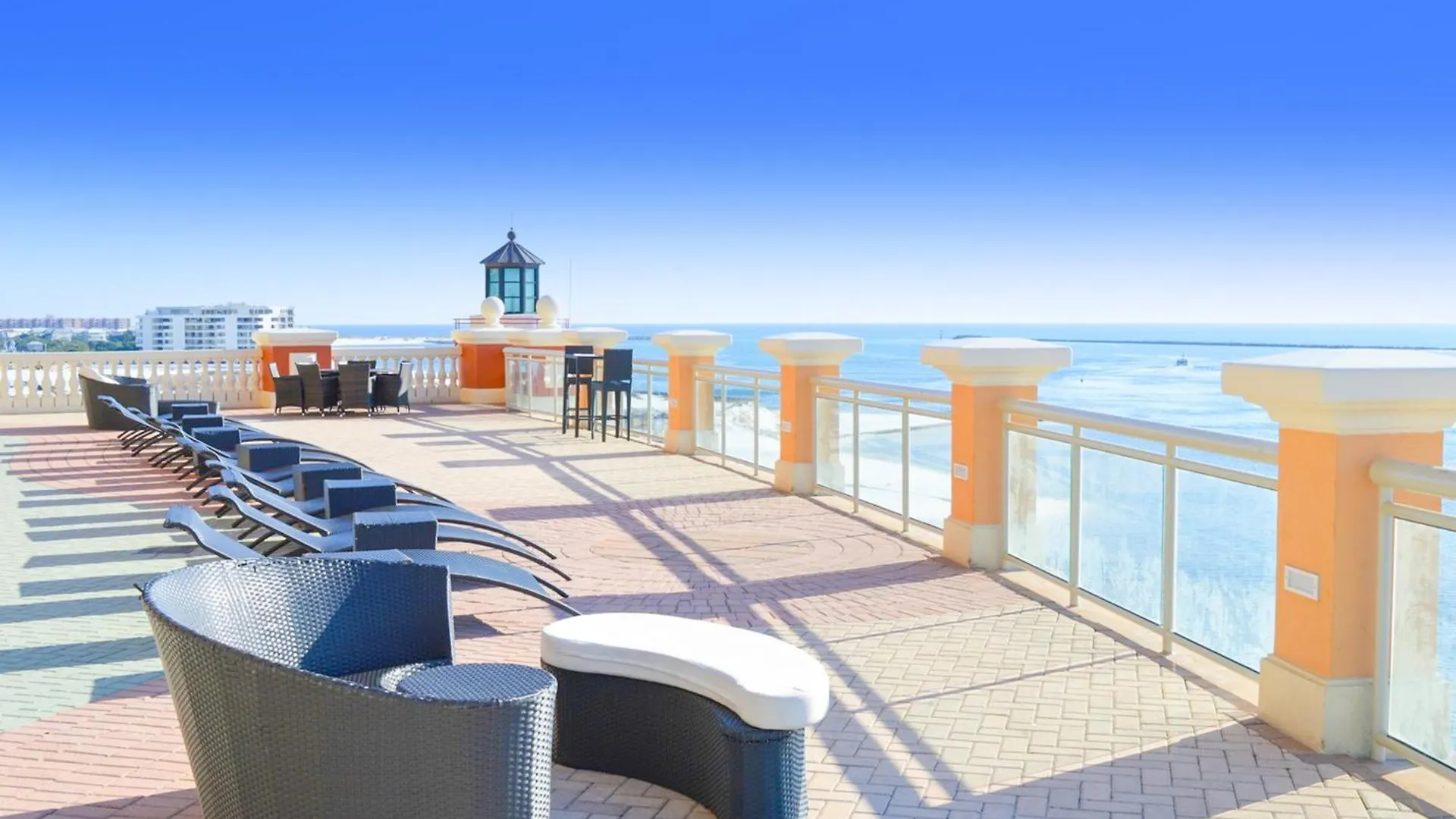 Emerald Grande Destin